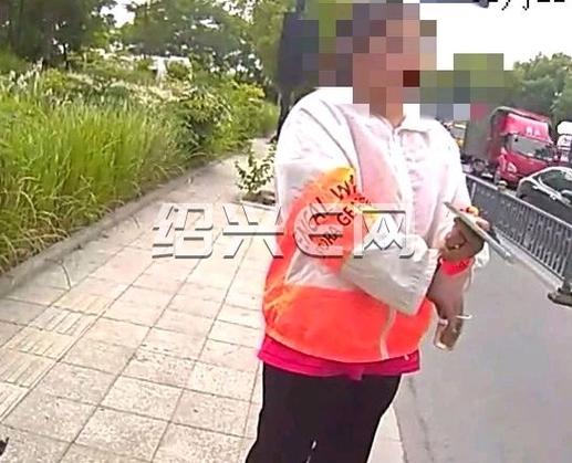 2025新澳门历史开奖查询和女子遭毒蛇咬伤身亡与女子遭毒蛇咬伤身亡视频